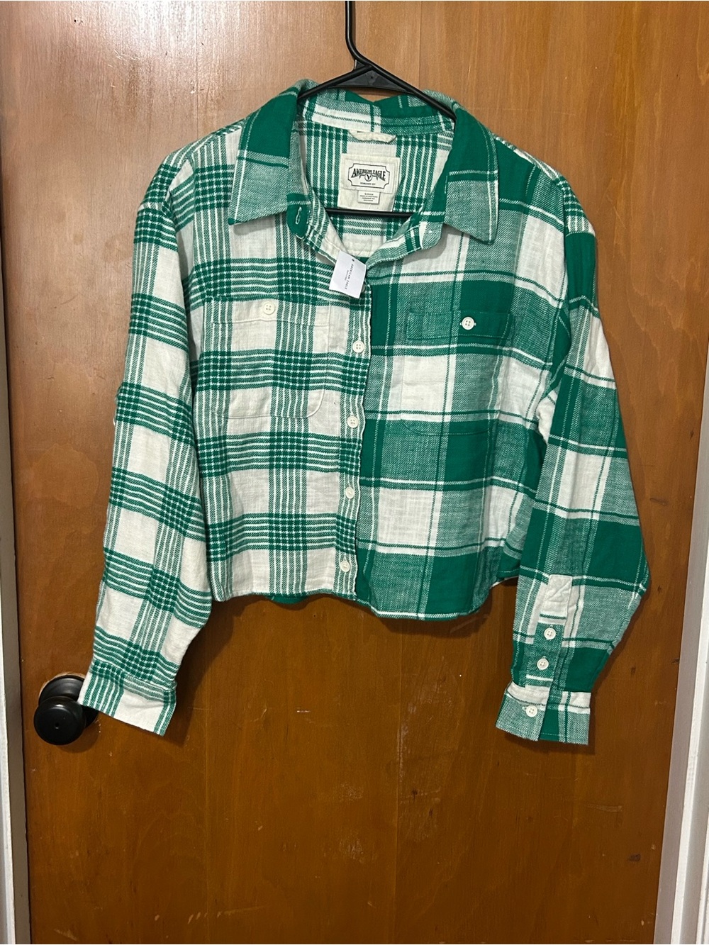 American Eagle Green Ivory Plaid Cropped Flannel Shirt Small NWT